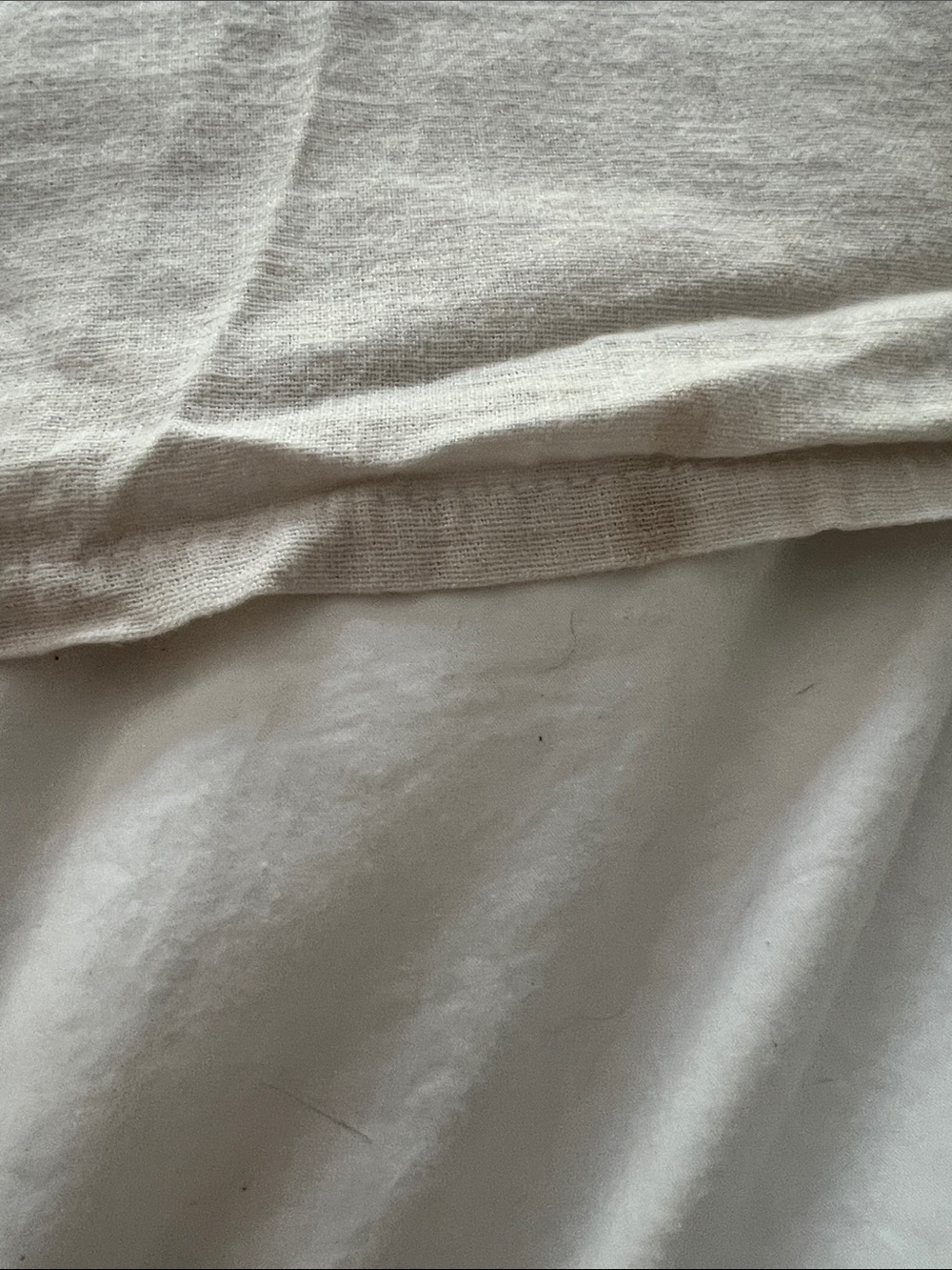 XL Light Cream Sleeveless V-Neck Tunic worn - Picture 4 of 5